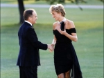 En 1994, la princesa Diana llevó un espectacular diseño que fue bautizado como el vestido de la venganza