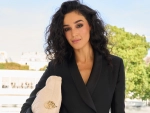 Ale Capetillo fue una de las invitadas al desfile SS27 de Dior en la Paris Fashion Week