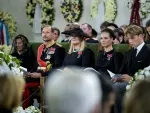 La reina Sonja (left), King Haakon, Queen Mette-Marit, Crown Princess Ingrid Alexandra and Prince Sverre Magnus during the funeral ceremony of King Harald V in Oslo Cathedral on Wednesday