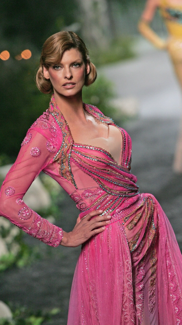 Linda Evangelista fue una de las musas de John Galliano para las colecciones de Alta Costura de Dior