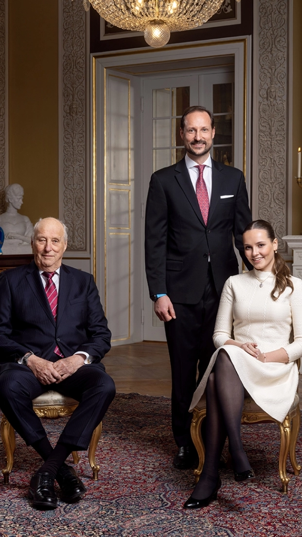 Con el fallecimiento del rey Harald V, Haakon ha ascendido al trono, mientras que Ingrid de se ha convertido en la princesa heredera de Noruega