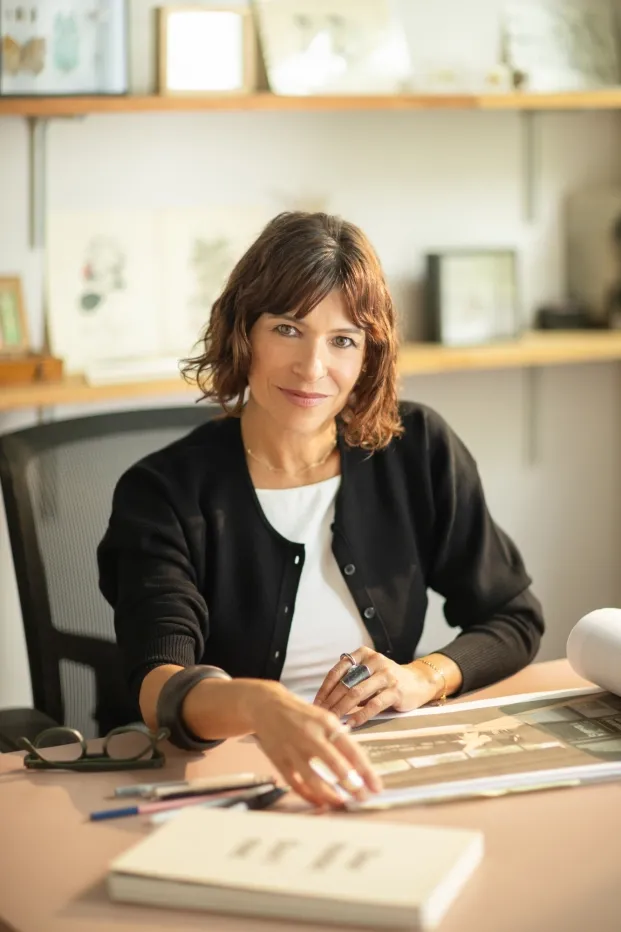 La arquitecta Rozana Montiel en su estudio