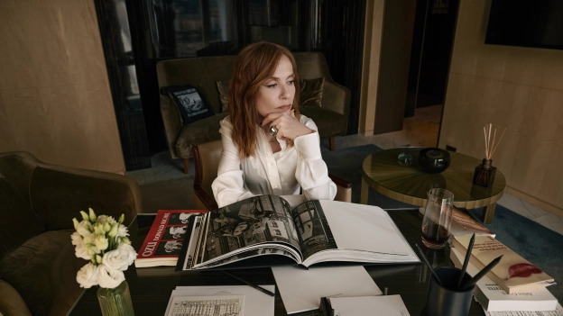 La suite cuenta con algunos de los libros favoritos de la actriz, así como una playlist curada por Isabelle haciendo de esta una experiencia inmersiva