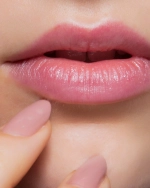 Las milky nails son una de las tendencias de este 2026