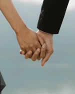 Bryan Johnson ha integrado a su búsqueda de revertir en envejecimiento celular a su pareja, Kate