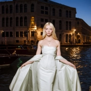 Anya Taylor-Joy en la presentación del Blue Book 2026: Hidden Garden de Tiffany & Co.