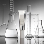 La marca Naturium ha llegado a México de la mano de Sephora con una propuesta de skincare científicamente efectivo a un precio accesible