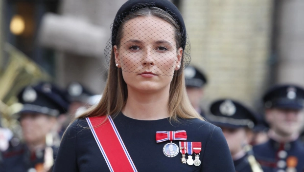 En el juramento a la constitución de su padre, Haakon VIII, la princesa Ingrid de Noruega también ha dado un giro completo a su vida como la heredera al trono
