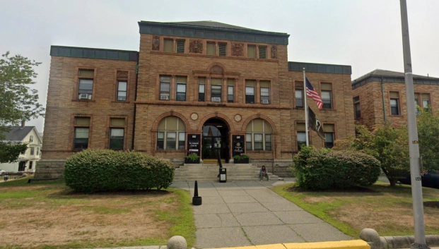 Fachada del tribunal Plymouth Superior Court en Brockton durante el juicio de Lindsay Clancy
