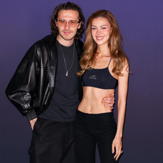 Brooklyn Beckham y Nicola Peltz estuvieron un día antes del show de Victoria Beckham en el desfile de Messika en París