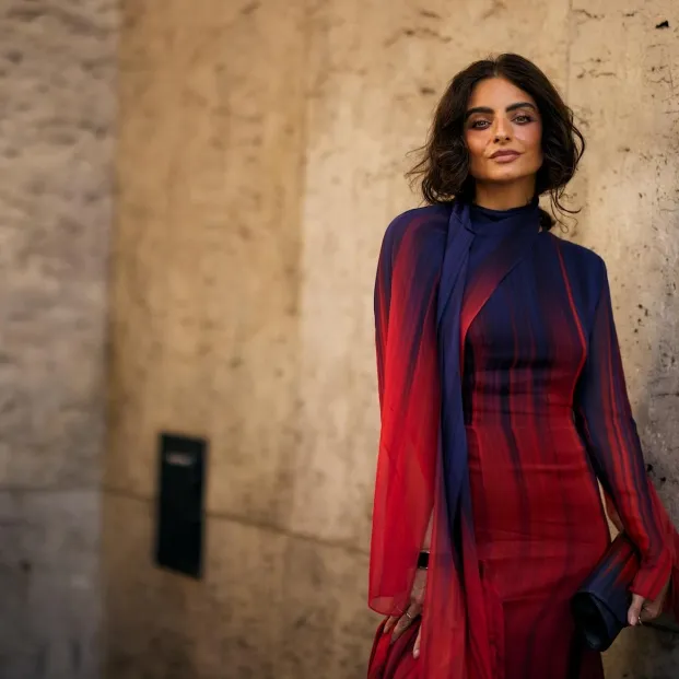 Aislinn Derbez acaparó las miradas en el Paris Fashion Week