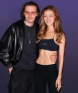 Brooklyn Beckham y Nicola Peltz estuvieron un día antes del show de Victoria Beckham en el desfile de Messika en París