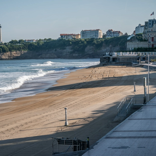 biarritz-hotel-du-palais-grande-plage-atlantico.jpg